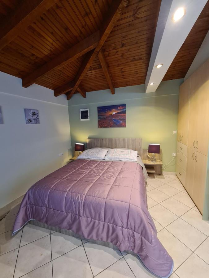 Semelia'S Guest House Spata  Exterior photo